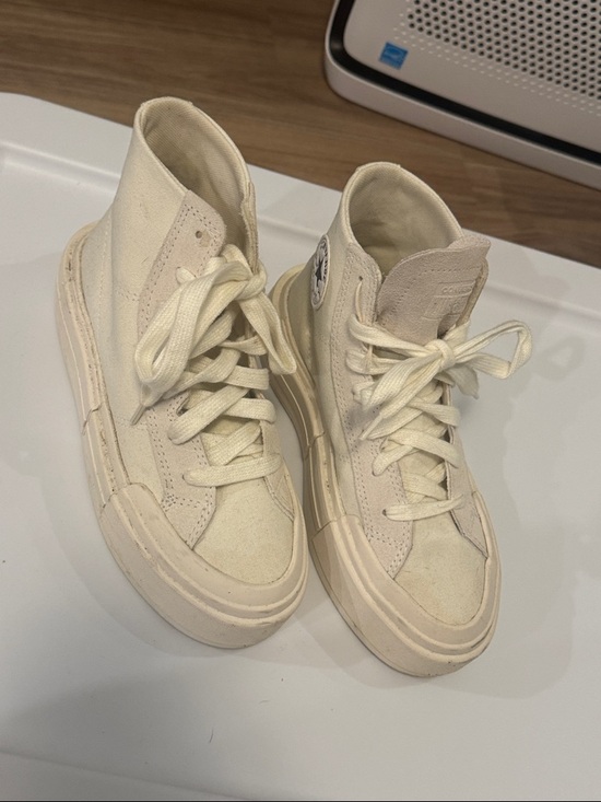 Converse Shoes - Converse High Top Sneakers in Off-White Cream
